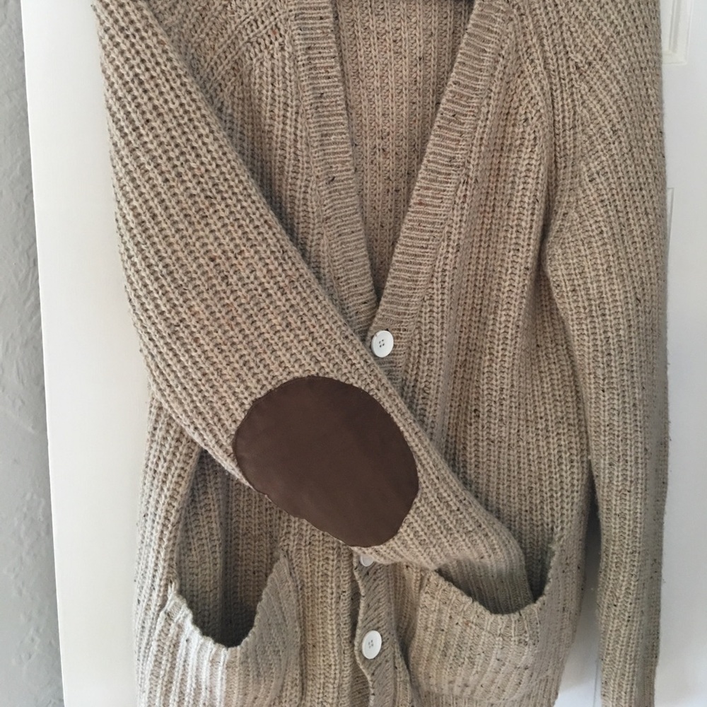 Medium Weight Men’s Sweater - image 2
